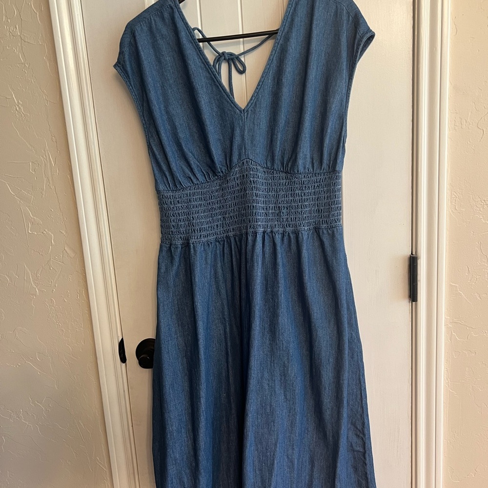 Old Navy Blue Ruched Smocked Tie Front Sundress